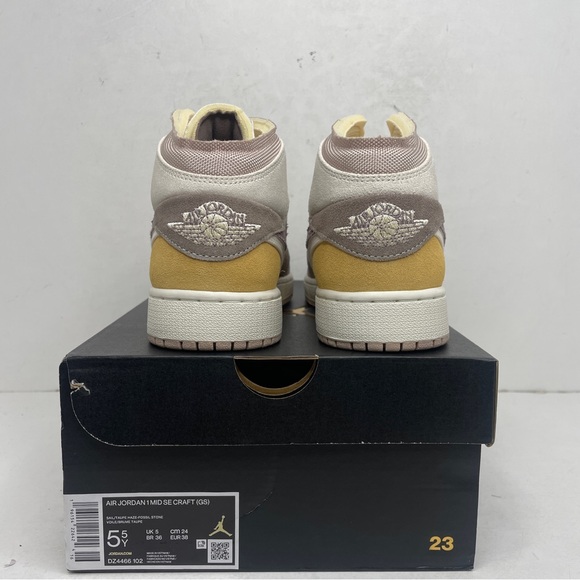 Nike Air Jordan 1 Retro Mid GS SE Inside Out “Taupe Haze” 2023 - Picture 3 of 3